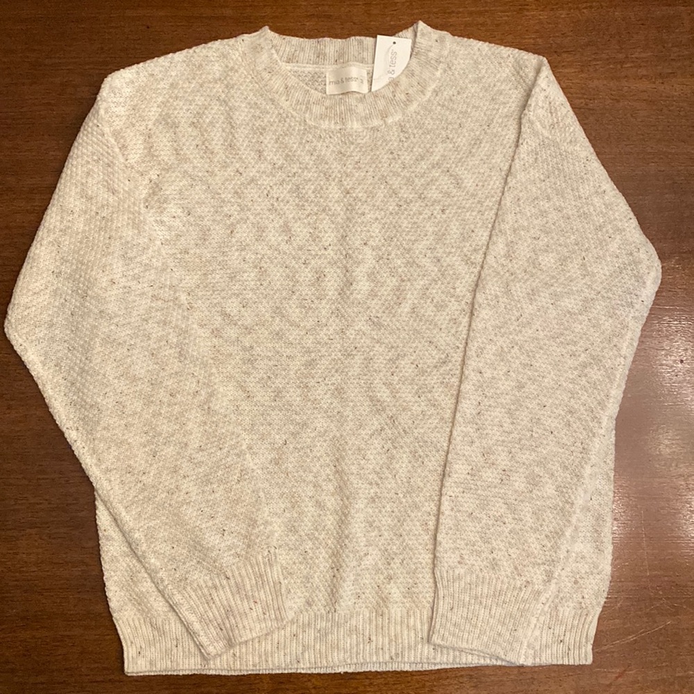 Brand new Mia & Tess cream with speckles sweater.